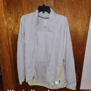 Cabela's windbreaker